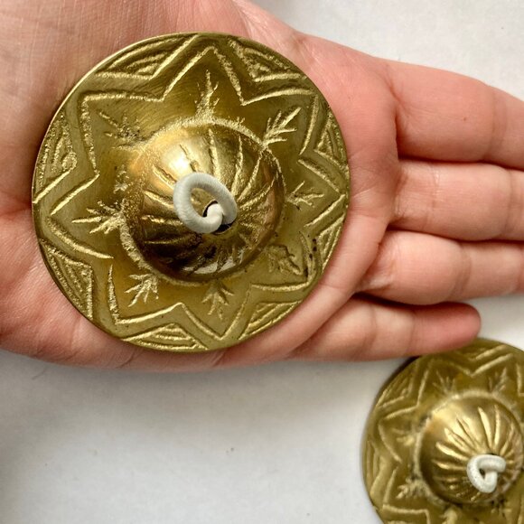 Authentic Egyptian Finger Cymbals (2 pieces) - Picture 3 of 4